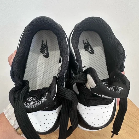 Nike Toddler Dunk Low Pandas - Size 4c - Picture 10 of 11